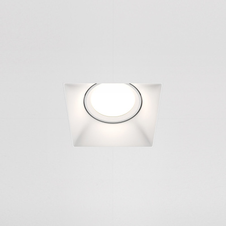 Встраиваемые точечные светильники — Встраиваемый светильник Maytoni Technical DL042-01-SQ-W купить в 