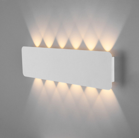 Настенные бра — Бра Elektrostandard 40139/1 LED белый купить в  Настенные бра — Бра Elektrostandard 40139/1 LED белый купить в