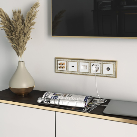 Розетки — Розетка Werkel W1185001 белый купить в 