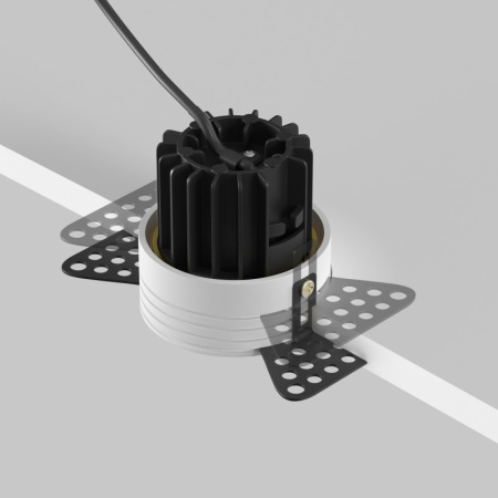 Встраиваемые точечные светильники — Встраиваемый светильник Maytoni Technical DL058-7W3K-TRS-BS купить в 