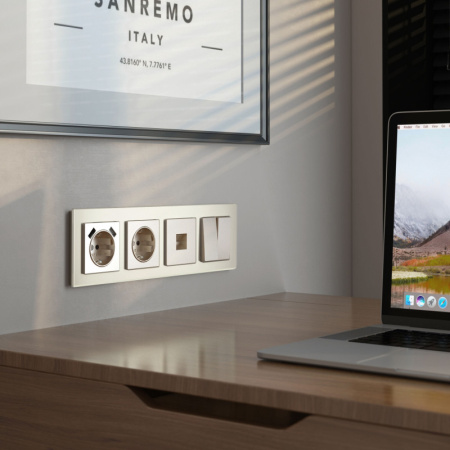 Рамки — Рамка Werkel W0043111 купить в 