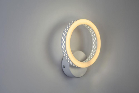 Настенные бра — Настенный светильник Escada10240/1LED купить в  Настенные бра — Настенный светильник Escada10240/1LED купить в