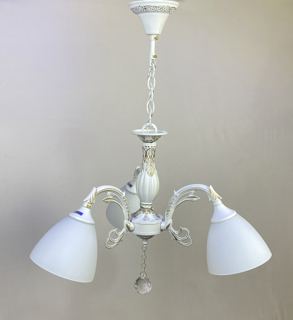 Люстры подвесные — 02920/3 белый с патиной золото купить в 