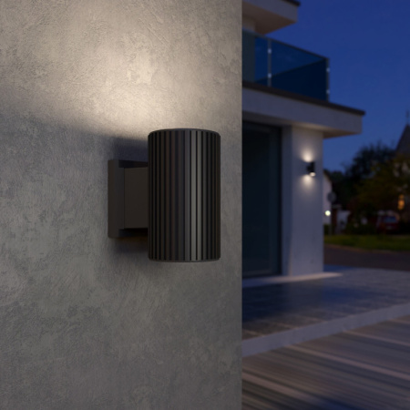 Уличные настенные светильники — Светильник настенный Elektrostandard Techno 1404 черный купить в 