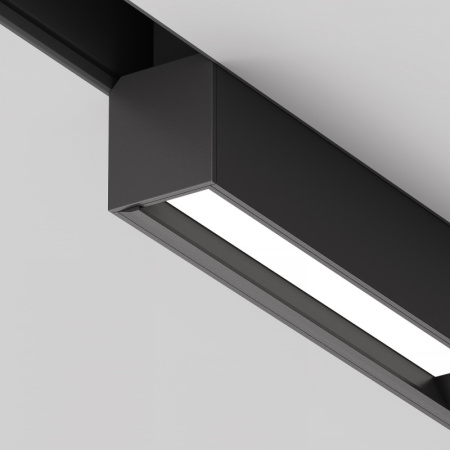 Трековые светильники — Светильник на шине Maytoni Technical TR106-2-18W3K-B купить в 