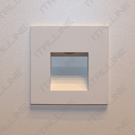 Подсветка стен и ступеней — Подсветка ступеней лестницы ITALLINE DL 3019 WHITE купить в 