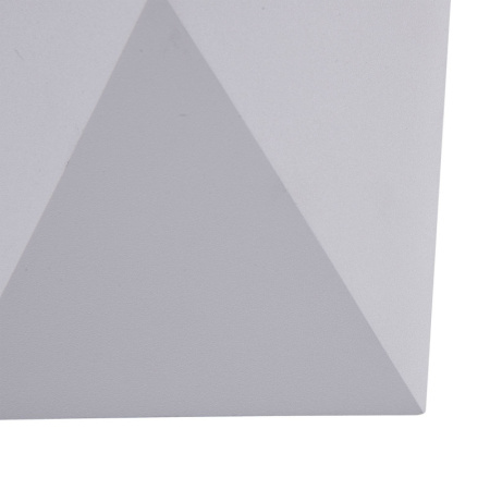 Уличные настенные светильники — Светильник настенный Maytoni O802WL-L7W купить в 