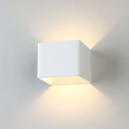 Настенные бра — Бра Elektrostandard Corudo LED белый (MRL LED 1060) купить в  Настенные бра — Бра Elektrostandard Corudo LED белый (MRL LED 1060) купить в