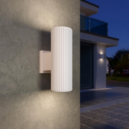 Уличные настенные светильники — Светильник настенный Elektrostandard 1403 TECHNO Strict песочно-белый купить в 