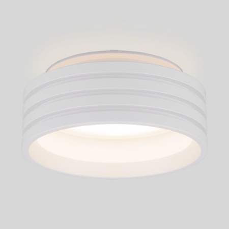 Встраиваемые точечные светильники — Встраиваемый светильник Elektrostandard 7014 MR16 белый купить в 