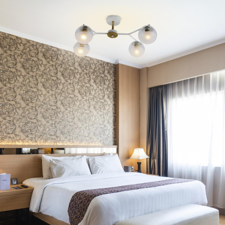 Люстры на штанге — Потолочная люстра Escada Avignon 1130/4PL White купить в 