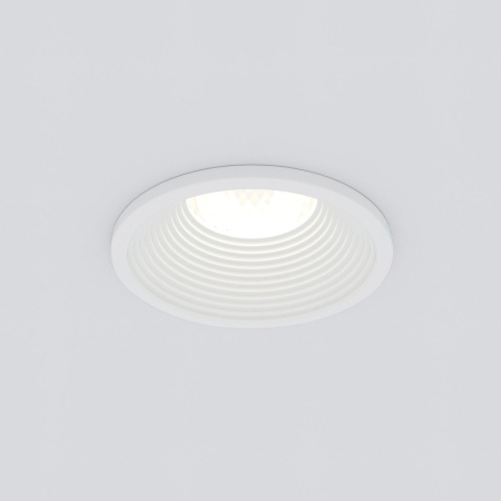 Встраиваемые точечные светильники — Встраиваемый светильник Elektrostandard 25028/LED 7W 4200K WH белый купить в 
