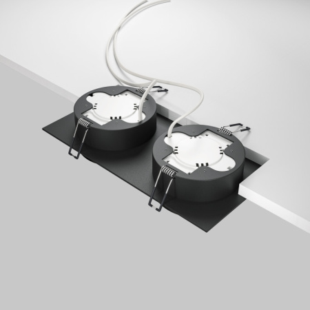 Встраиваемые точечные светильники — Встраиваемый светильник Maytoni Technical DL086-02-GX53-SQ-B купить в 