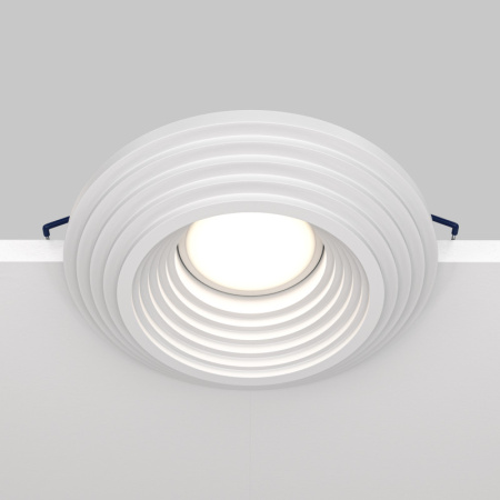 Встраиваемые точечные светильники — Встраиваемый светильник Maytoni Technical DL004-1-01-W купить в 