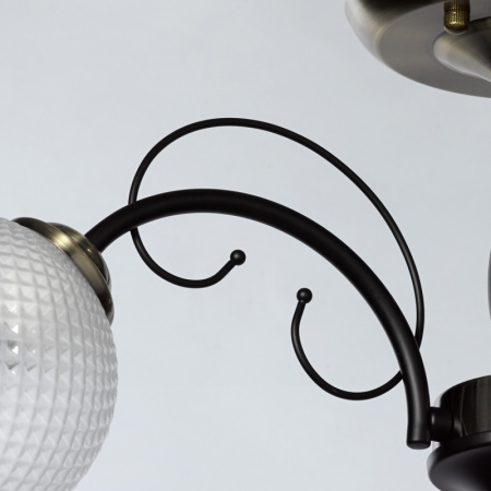 Люстры на штанге — Люстра на штанге DeMarkt 324015203 купить в 