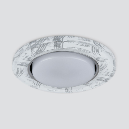 Встраиваемые точечные светильники — Встраиваемый светильник Elektrostandard 1062 GX53 WH/SL белый/серебро купить в 