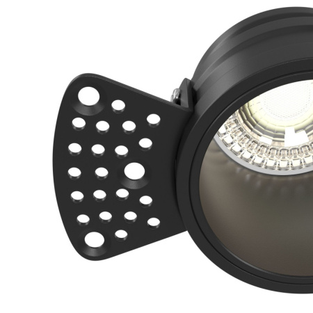 Встраиваемые точечные светильники — Встраиваемый светильник Maytoni Technical DL048-01B купить в 