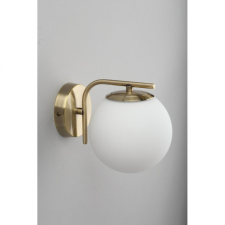 Настенные бра — Бра Omnilux OML-66611-01 купить в 