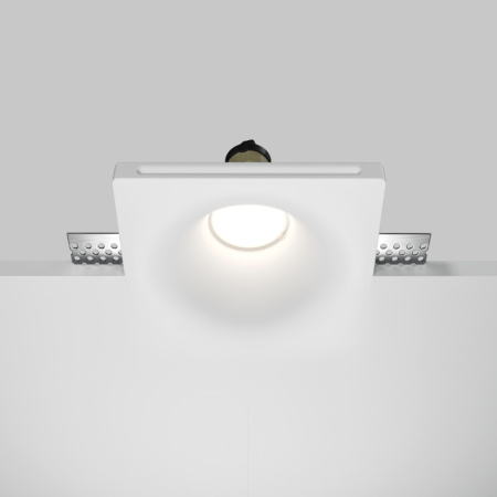 Встраиваемые точечные светильники — Встраиваемый светильник Maytoni Technical DL001-1-01-W-1 купить в 